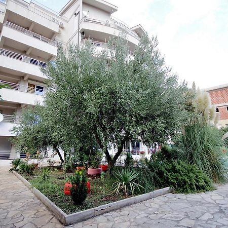 Blue Sky Apartment Petrovac Exterior photo